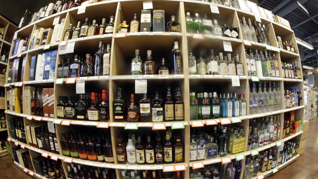 Source-feed image associated with HHS responds coolly to paper on alcohol risk