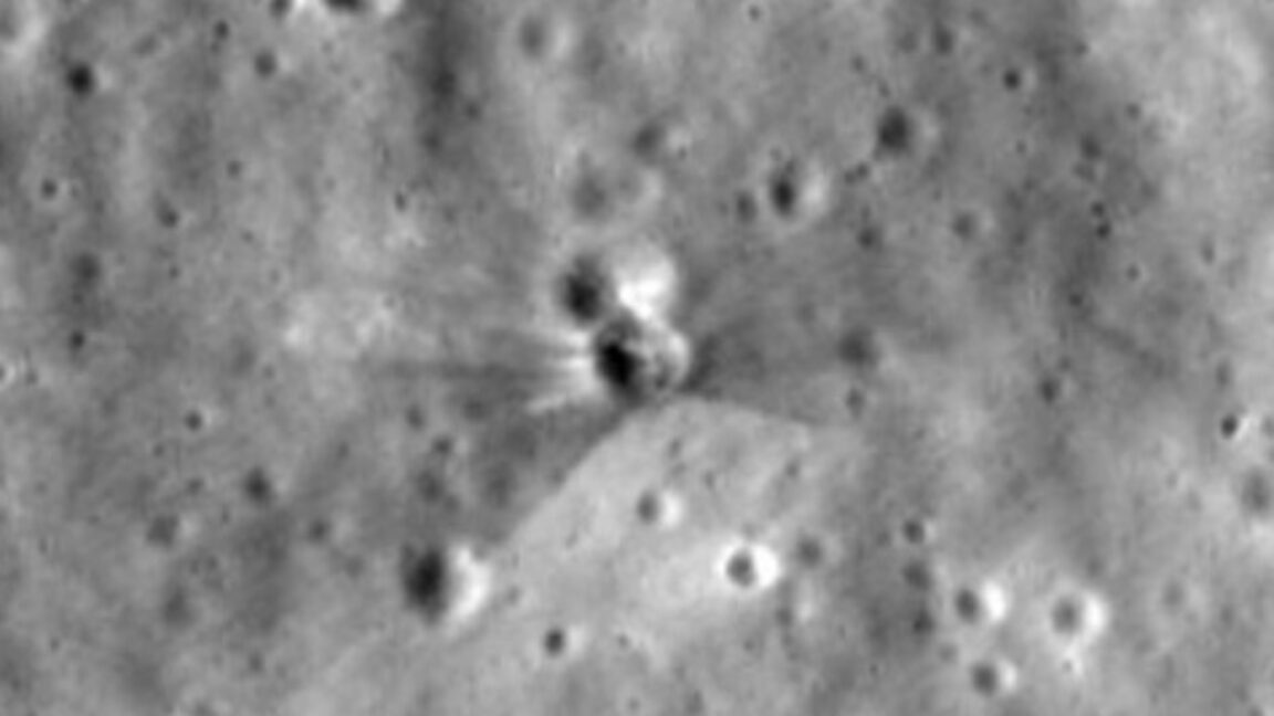 Source-feed image associated with Rocket Report: SpaceX makes its mark on the Moon; ULA names new boss