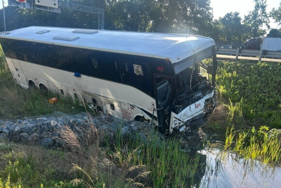 Source-feed image associated with Fatal Virginia Bus Crash Raises Questions About Bus Safety, Driver and Company