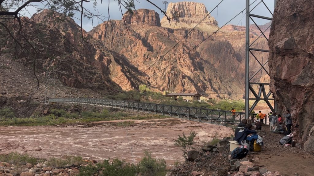 Source-feed image associated with Grand Canyon flash flood leaves 2 dead, others missing