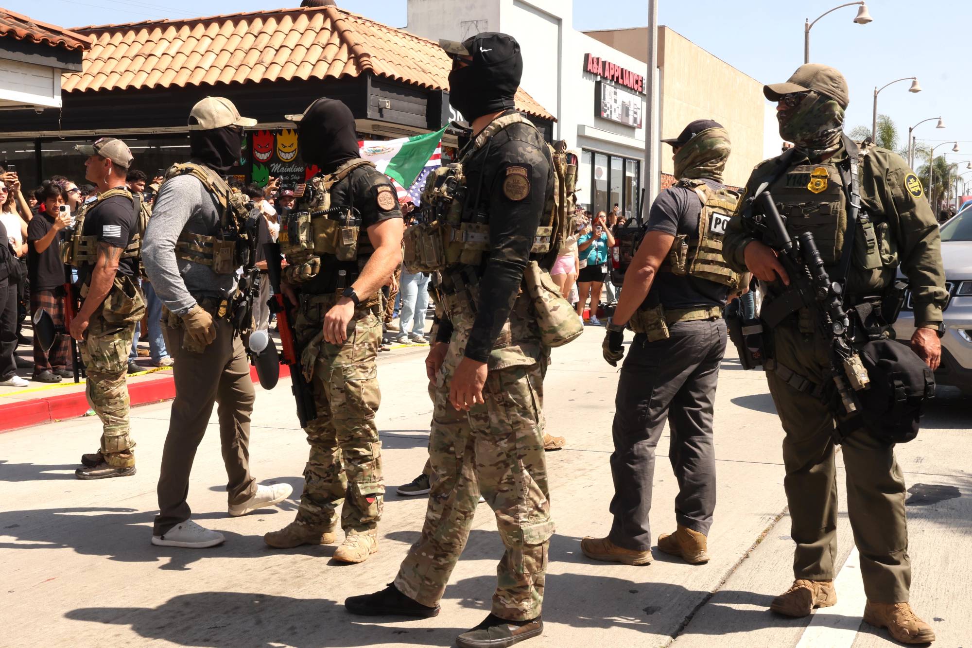 Source-feed image associated with Judge Says Immigration Agents Must Stop the Way They’re Conducting Warrantless Arrests
