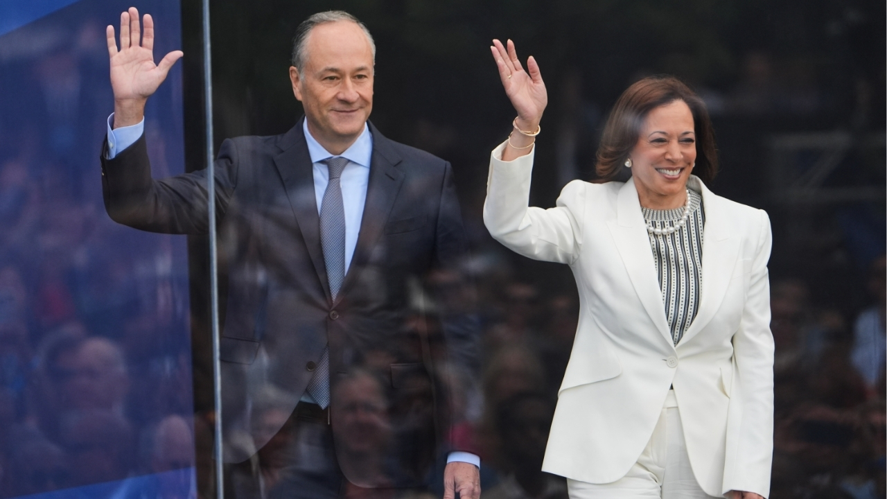 Source-feed image associated with Security stops trespasser at former VP Kamala Harris' Malibu home, sheriff's department says