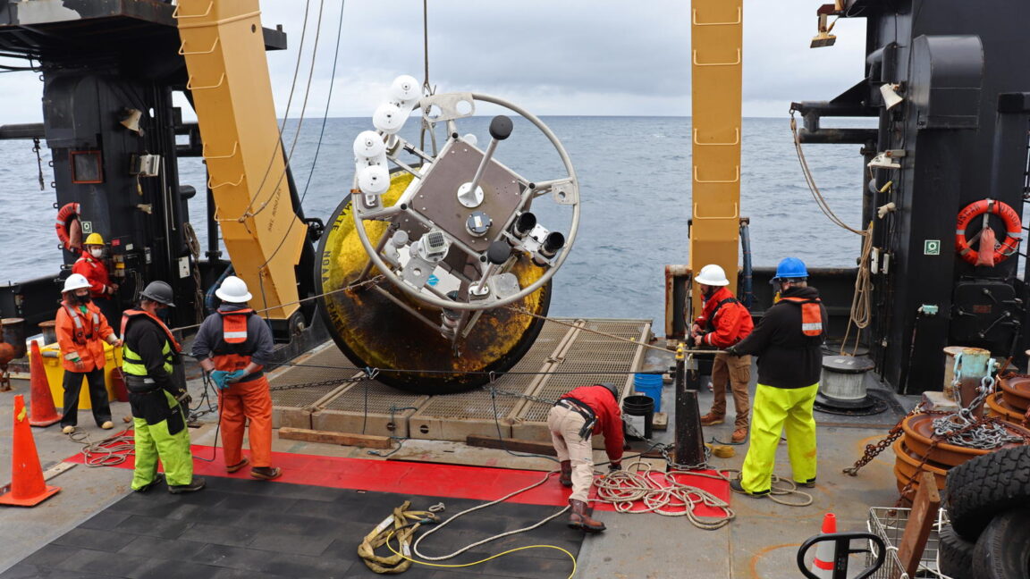 Source-feed image associated with Alaskans will be flying blind after NSF decommissions ocean monitoring network