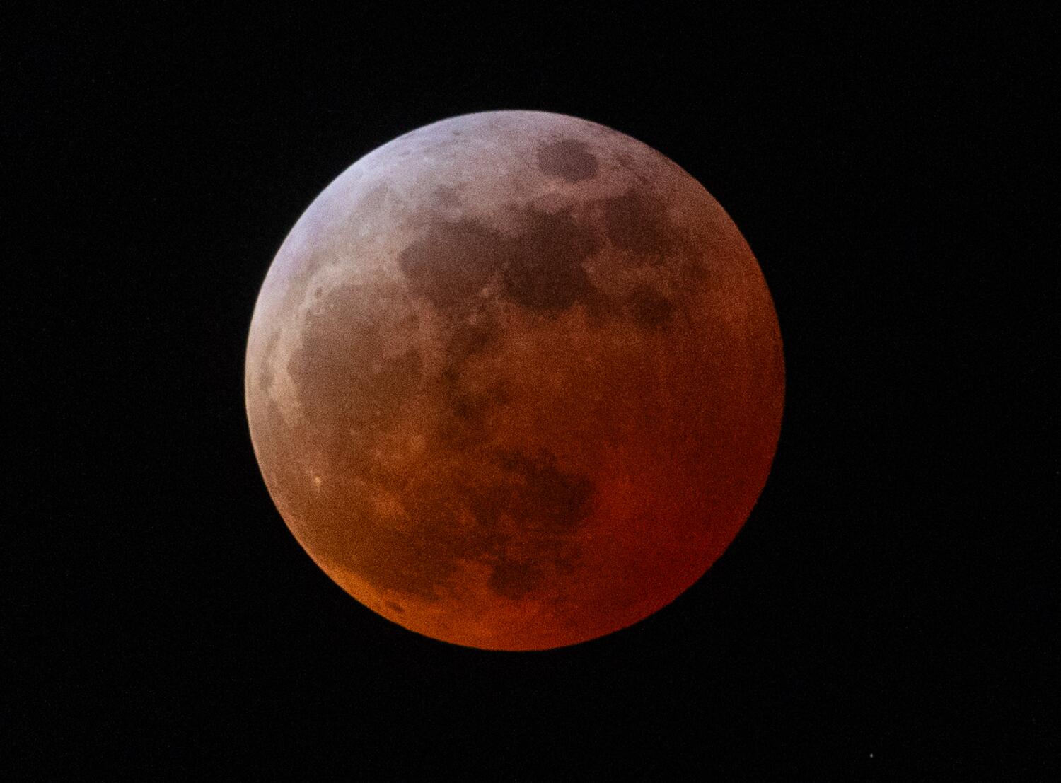 Source-feed image associated with Southern California has front-row seat for partial 'blood moon' eclipse: When to get the best view