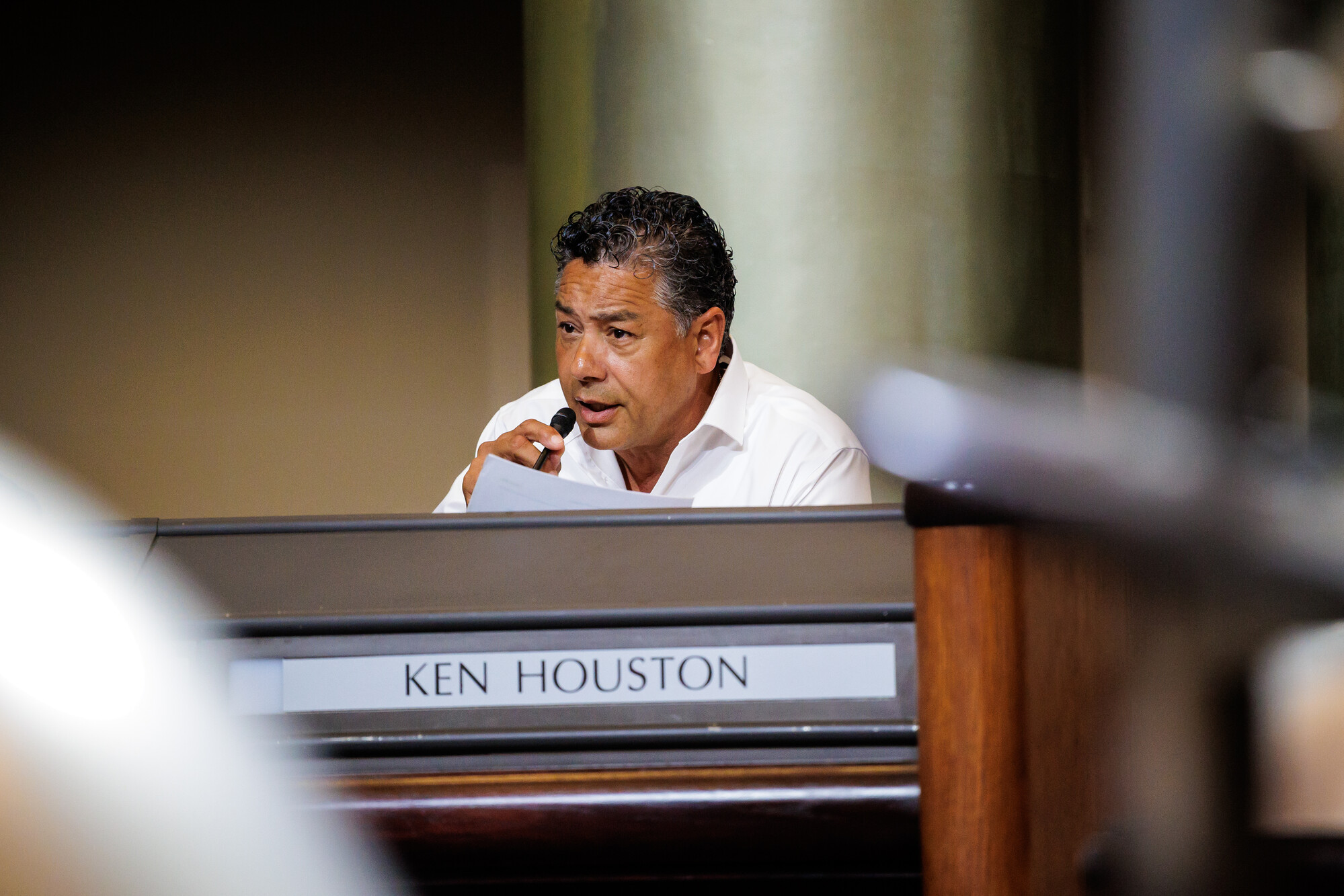 Source-feed image associated with Oakland Official Says City Should Pay $409K to City Admin Who Resigned Over Text Scandal