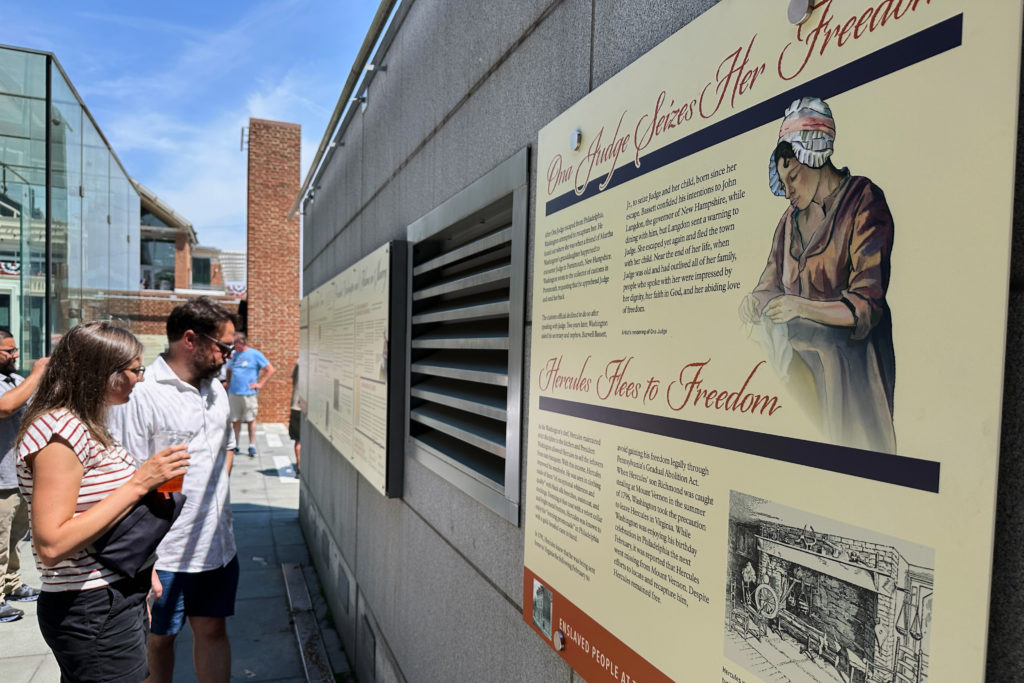 Source-feed image associated with Federal government replaces slavery exhibition at Washington's home in Philadelphia