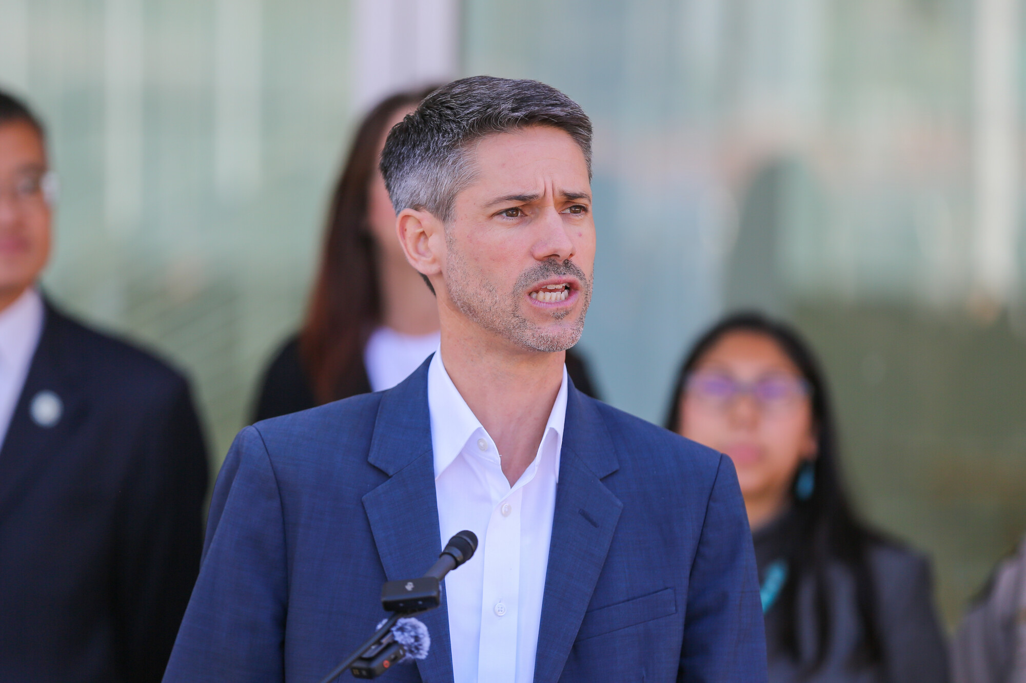 Source-feed image associated with San José Approves New Immigrant Funding in City Budget, With Cuts and Reserve Spending