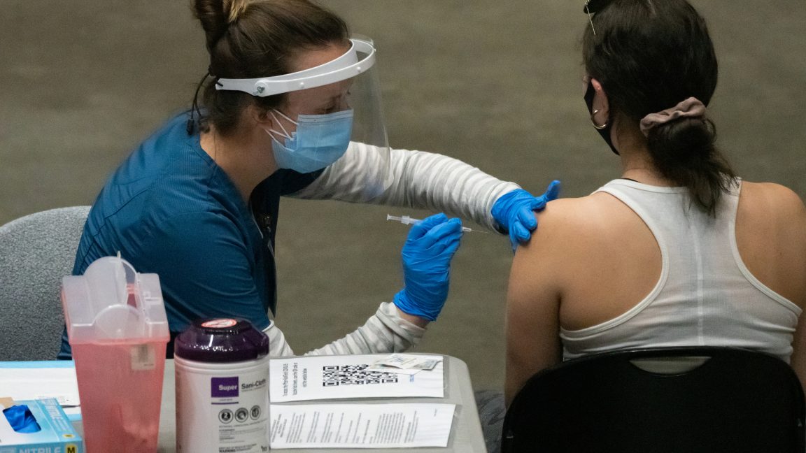 Source-feed image associated with Heart protection from COVID shots remains amid updates, study finds