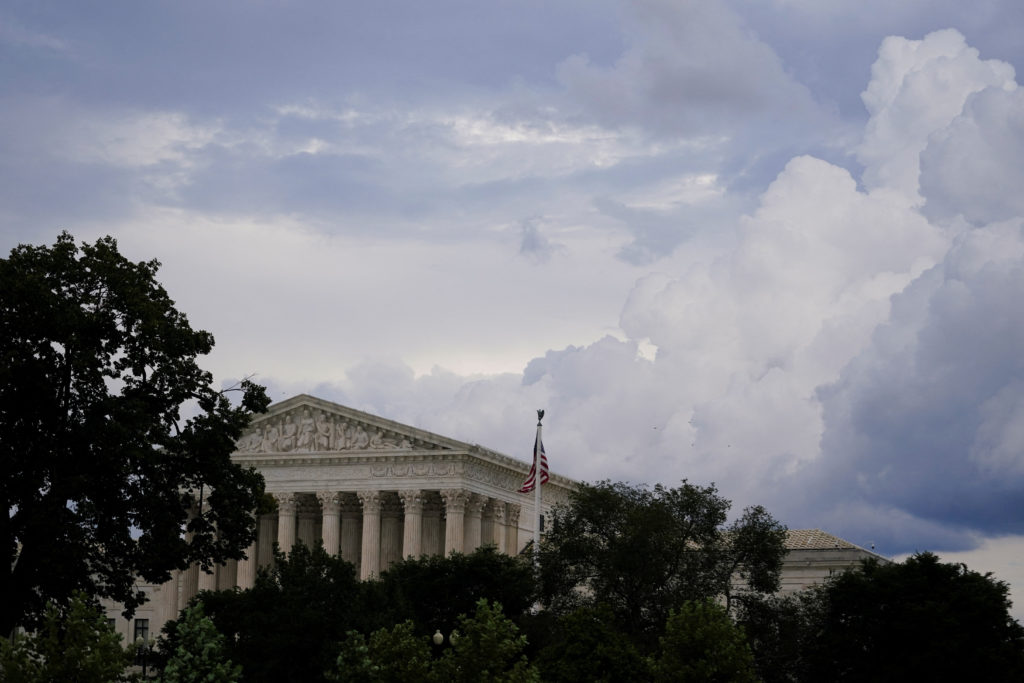 Source-feed image associated with Supreme Court rejects Missouri's push to use new Republican-drawn U.S. House map in November
