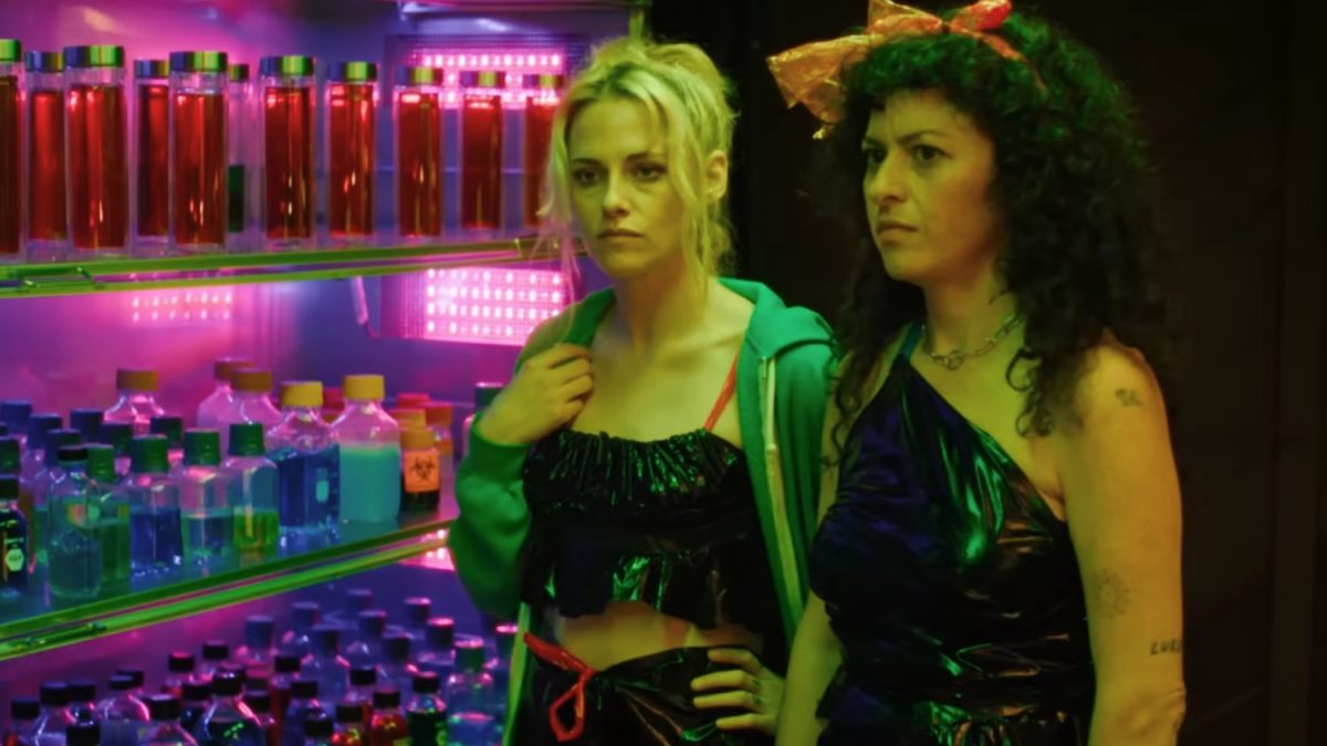 Source-feed image associated with ‘The Wrong Girls’ Review: Kristen Stewart and Alia Shawkat Are a Good Time in Dylan Meyer’s Shaggy Stoner Comedy