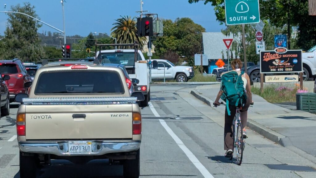 Source-feed image associated with Santa Cruz could lower speed limits near schools, business areas