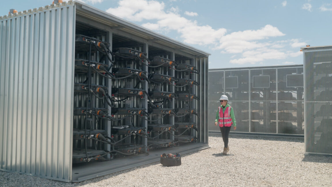 Source-feed image associated with Used Waymo robotaxi batteries become backup storage for power grids