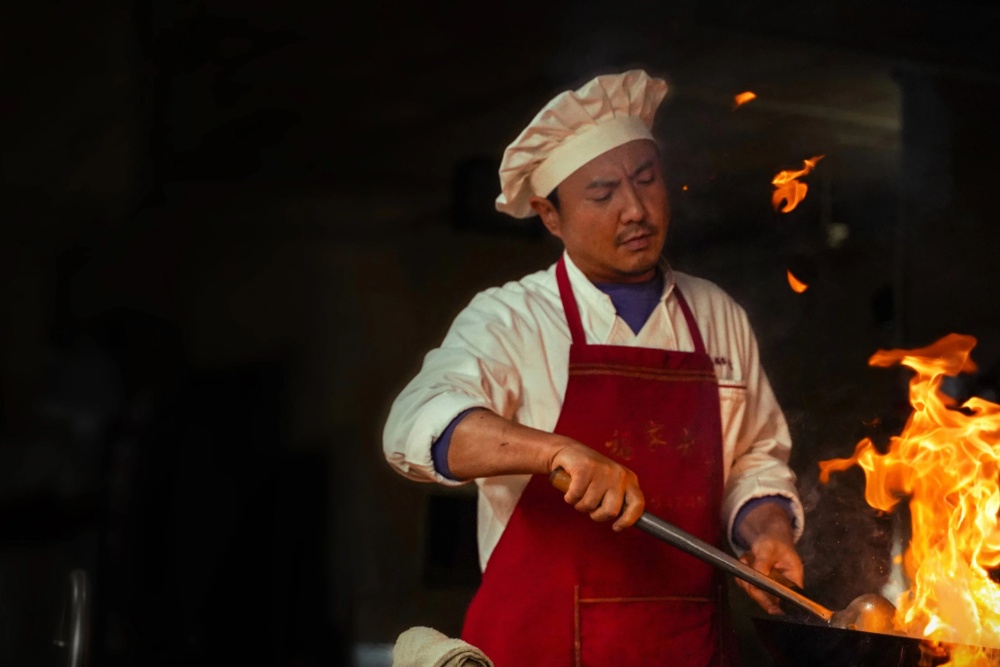 Image from linked report: China Box Office: ‘Once Upon a Time in the Middle East’ Secures Sixth Weekend at No. 1 in Sluggish Frame