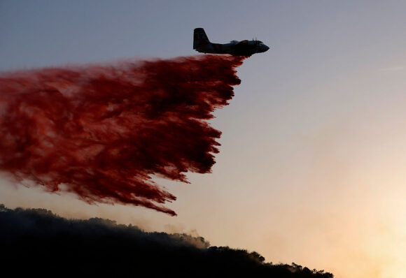 Source-feed image associated with California and US West Threatened by Wildfires Over Coming Days