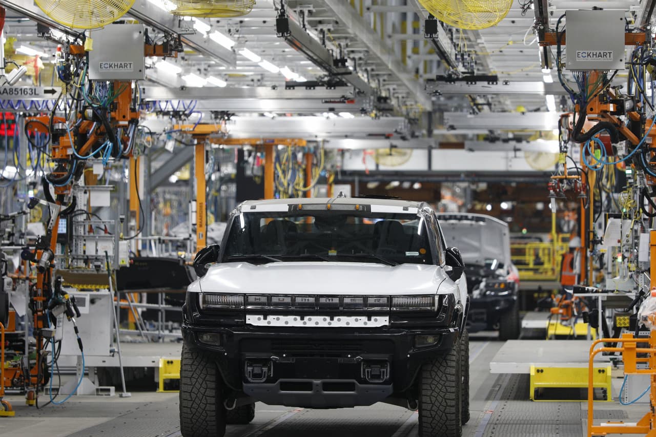 Source-feed image associated with GM follows Ford by making a big energy bet — this time with an unconventional approach