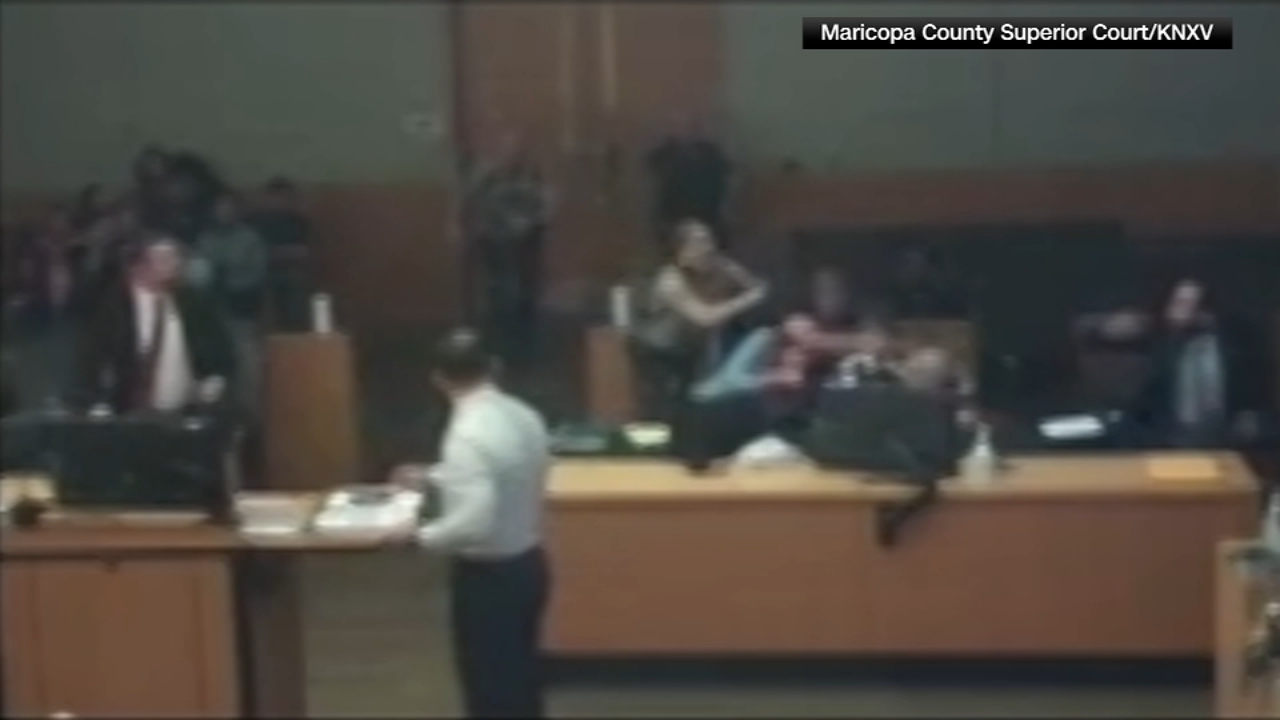 Image from linked report: Father-in-law of David Navidad-Parra punches convicted killer Abel Uribe in court after spotting him laughing during sentencing hearing in Phoenix, Arizona