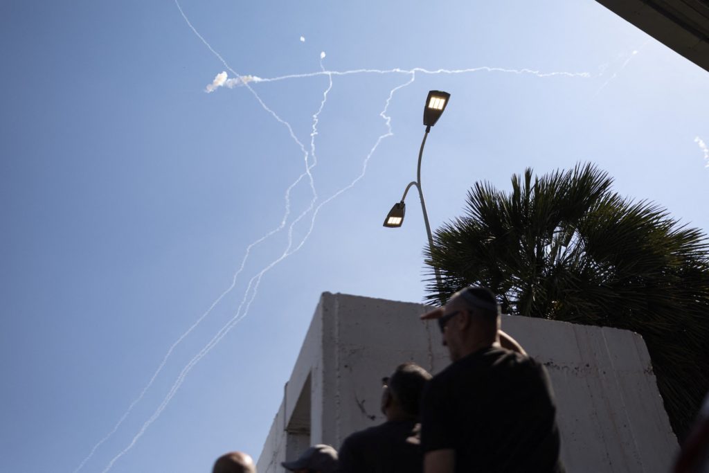 Source-feed image associated with Exchange of missile strikes between Israel and Iran threatens fragile ceasefire