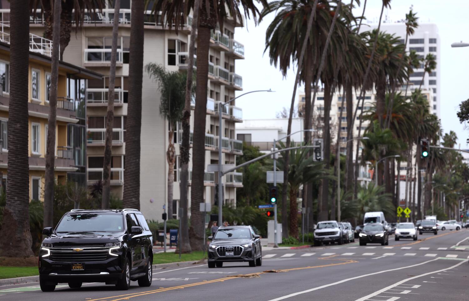Source-feed image associated with Santa Monica implements AI-powered cameras to target motorists blocking bike lanes