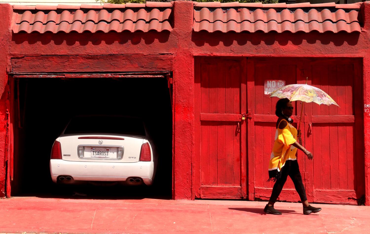 Source-feed image associated with 'Dangerous heat' to broil Southern California this week, raising health and fire risks