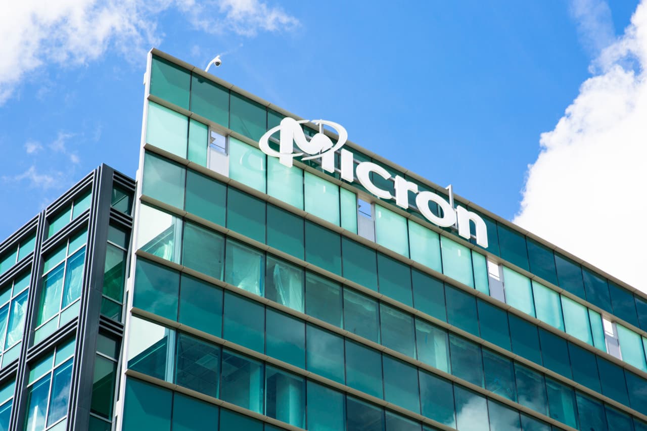 Image from linked report: Micron’s stock has become a ‘battleground’ as the AI narrative shifts