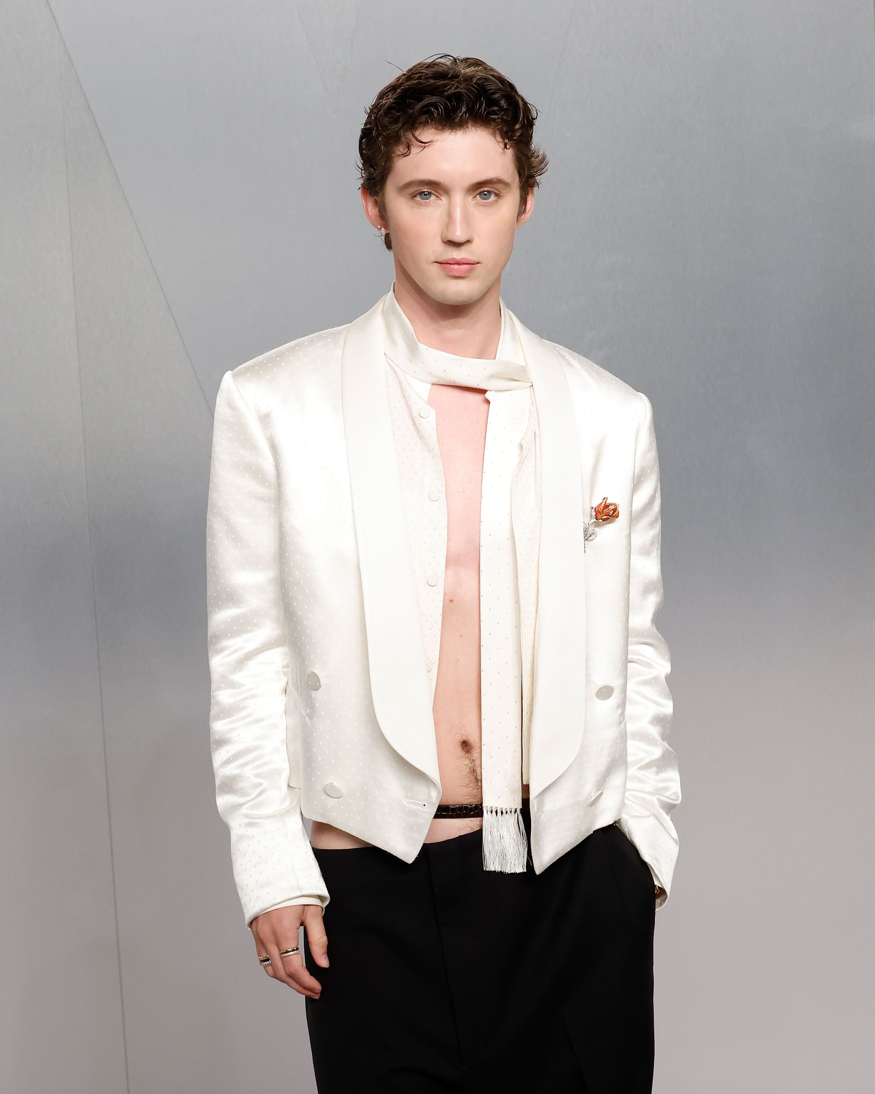 Source-feed image associated with Troye Sivan Announces New Album She’s the Best
