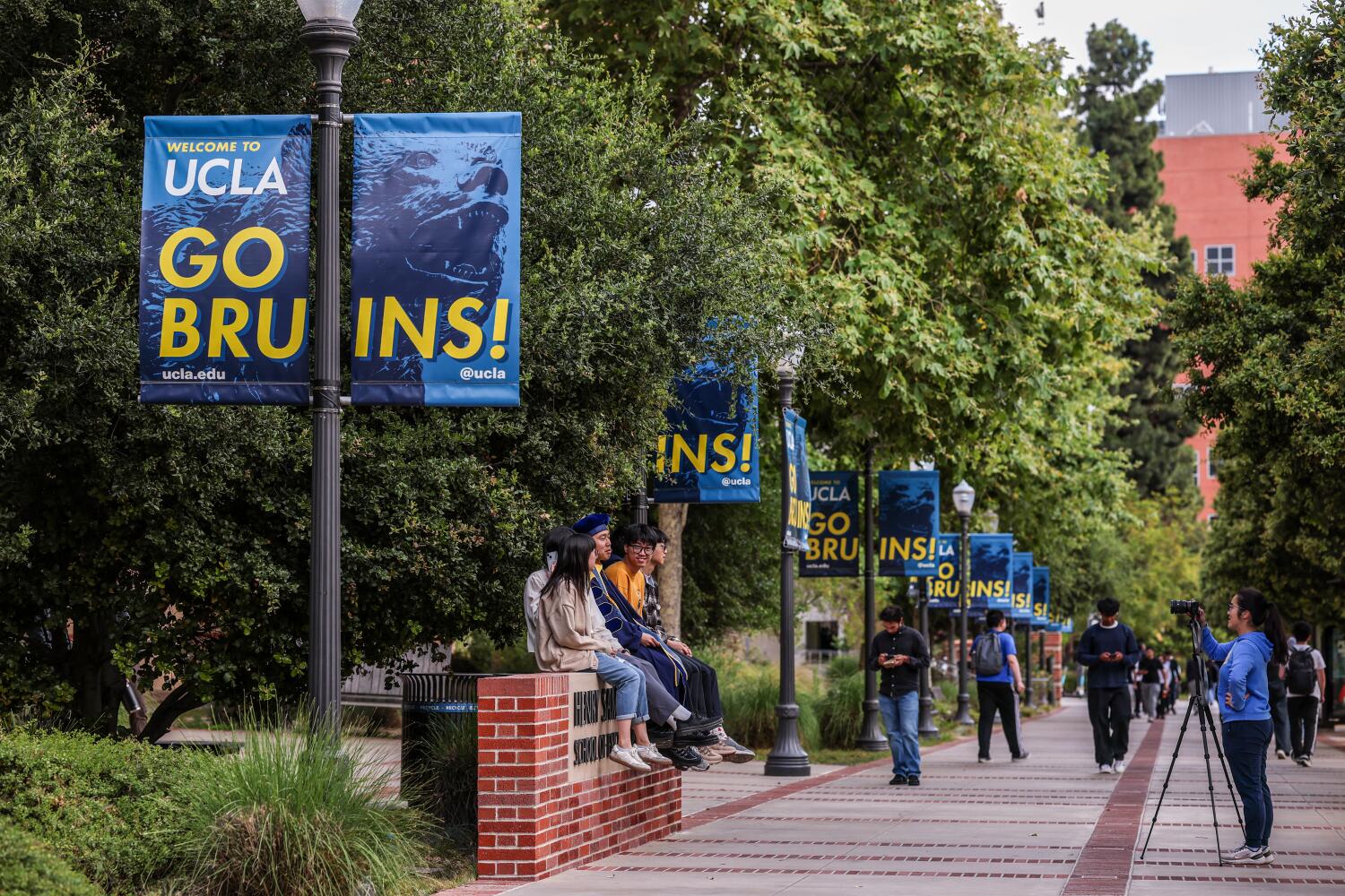 Source-feed image associated with UC abruptly suspends plan to reconsider SAT in admissions