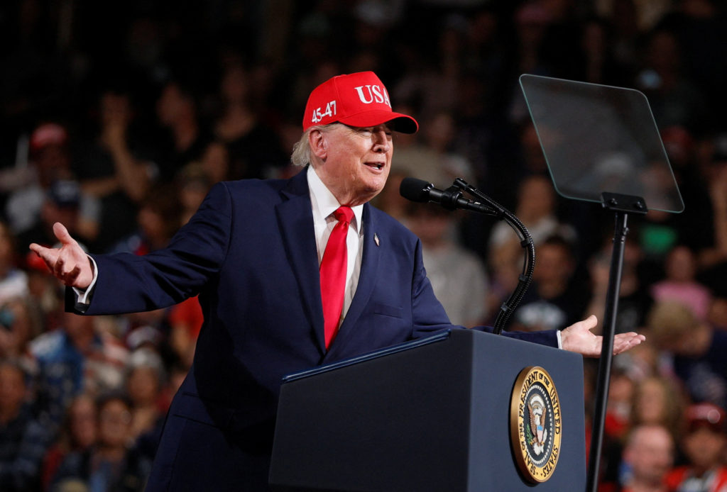 Image from linked report: Frustrated with Trump, voters overwhelmingly want change, AP-NORC poll finds