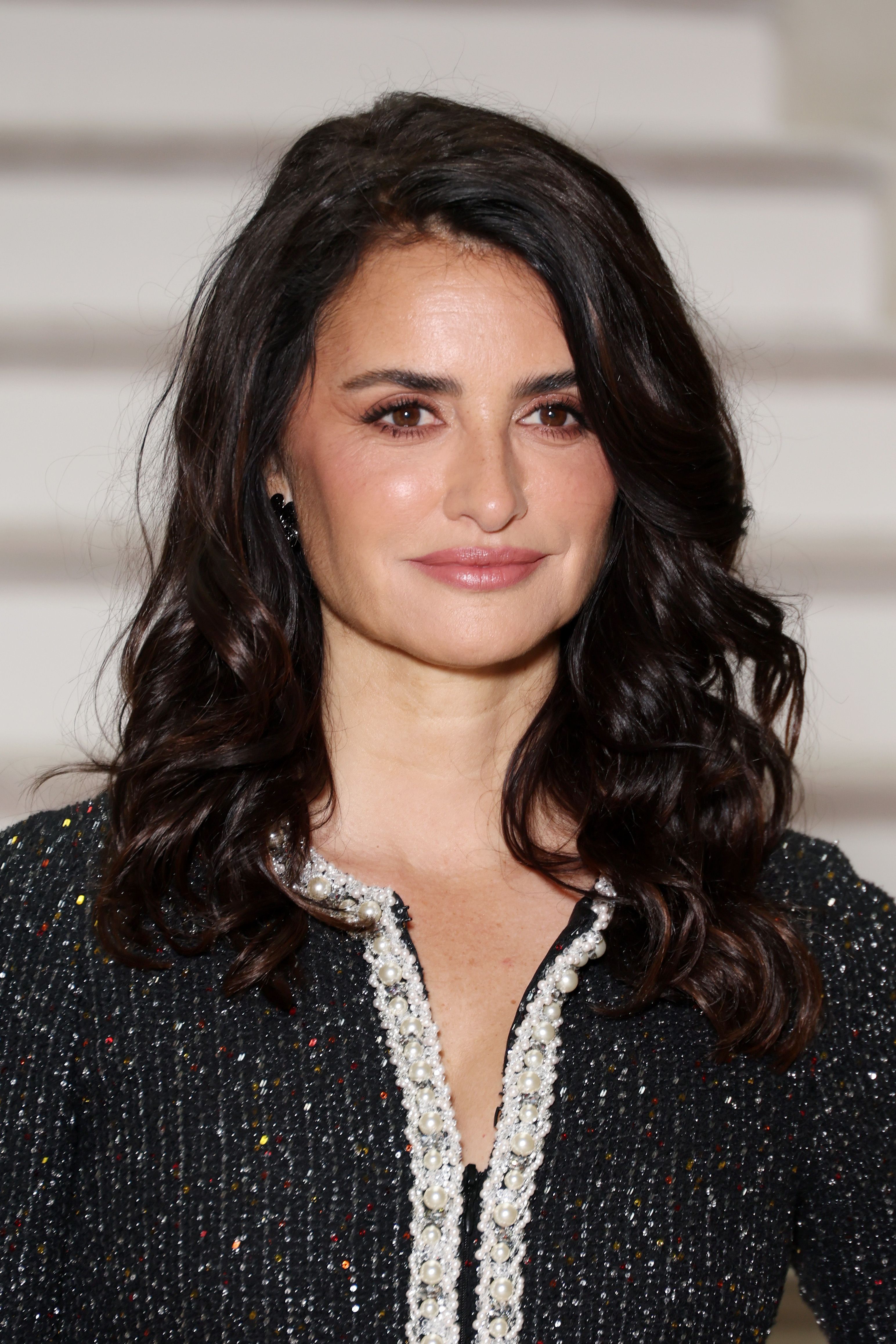 Source-feed image associated with Penélope Cruz’s ‘Boyfriend Bob’ is Super Short—And Honey Blonde