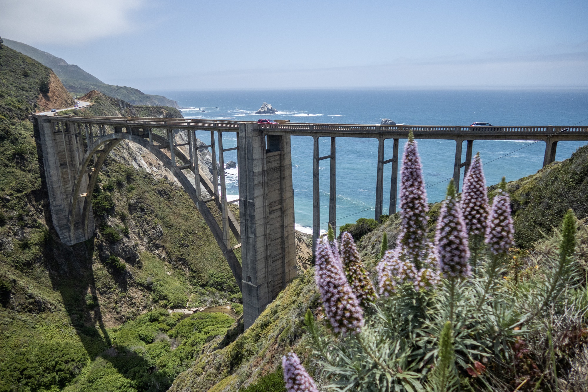 Source-feed image associated with Highway 1 Closes Again as Big Sur Wildfires Grow, Tourists Urged to Stay Away