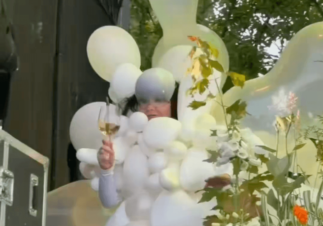 Source-feed image associated with Watch Björk Throw an Eclipse Rave in a Balloon Dress