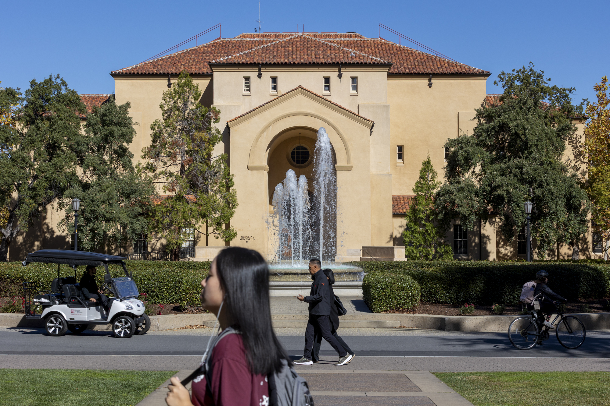 Source-feed image associated with Stanford Cuts Ties With Flock Safety, Shifts to New Surveillance Vendor