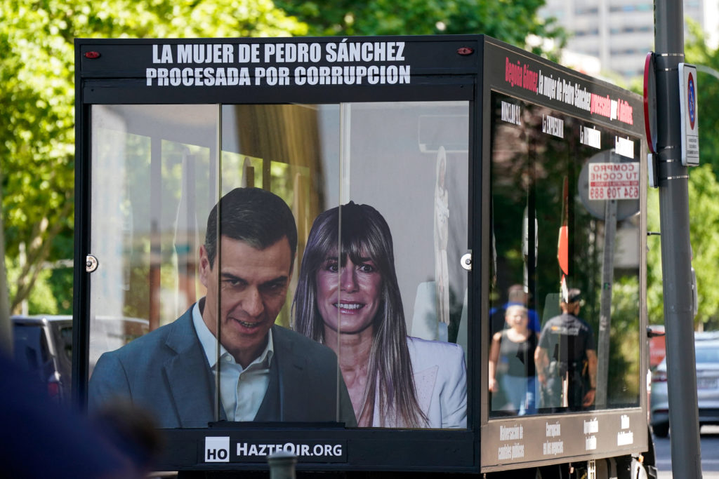 Source-feed image associated with Spanish judge orders prime minister's wife to face corruption trial and surrender her passport