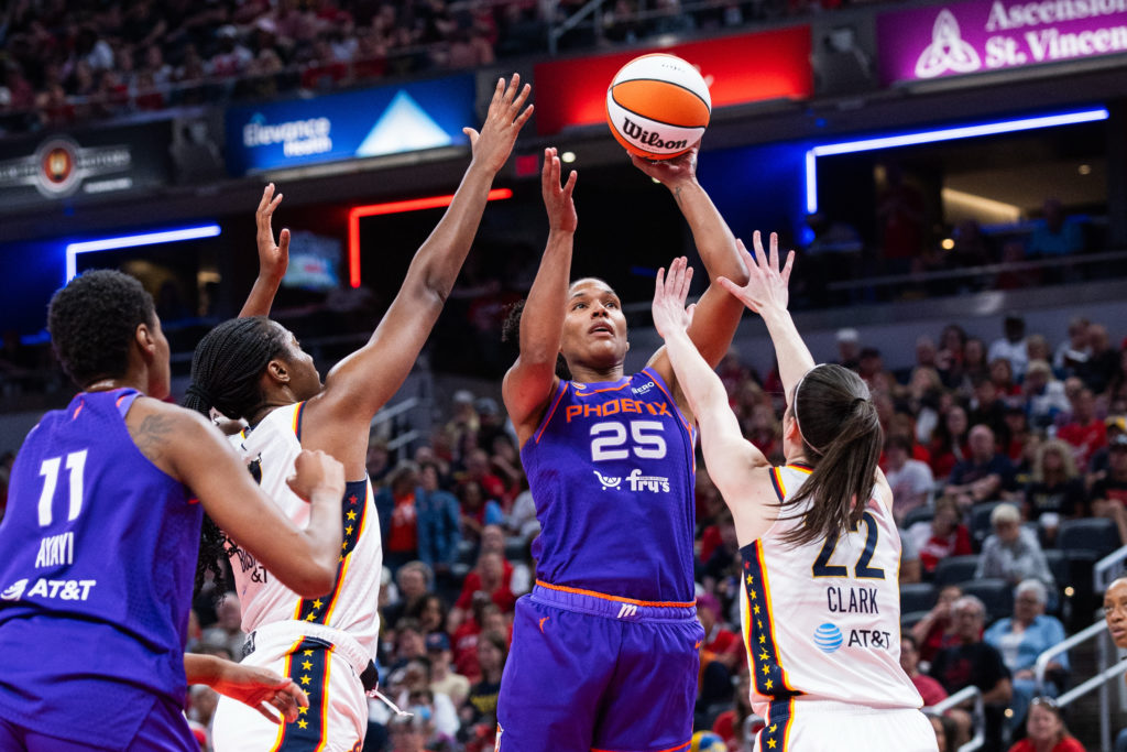 Source-feed image associated with WNBA suspends Alyssa Thomas for 1 game over hit to Caitlin Clark's throat