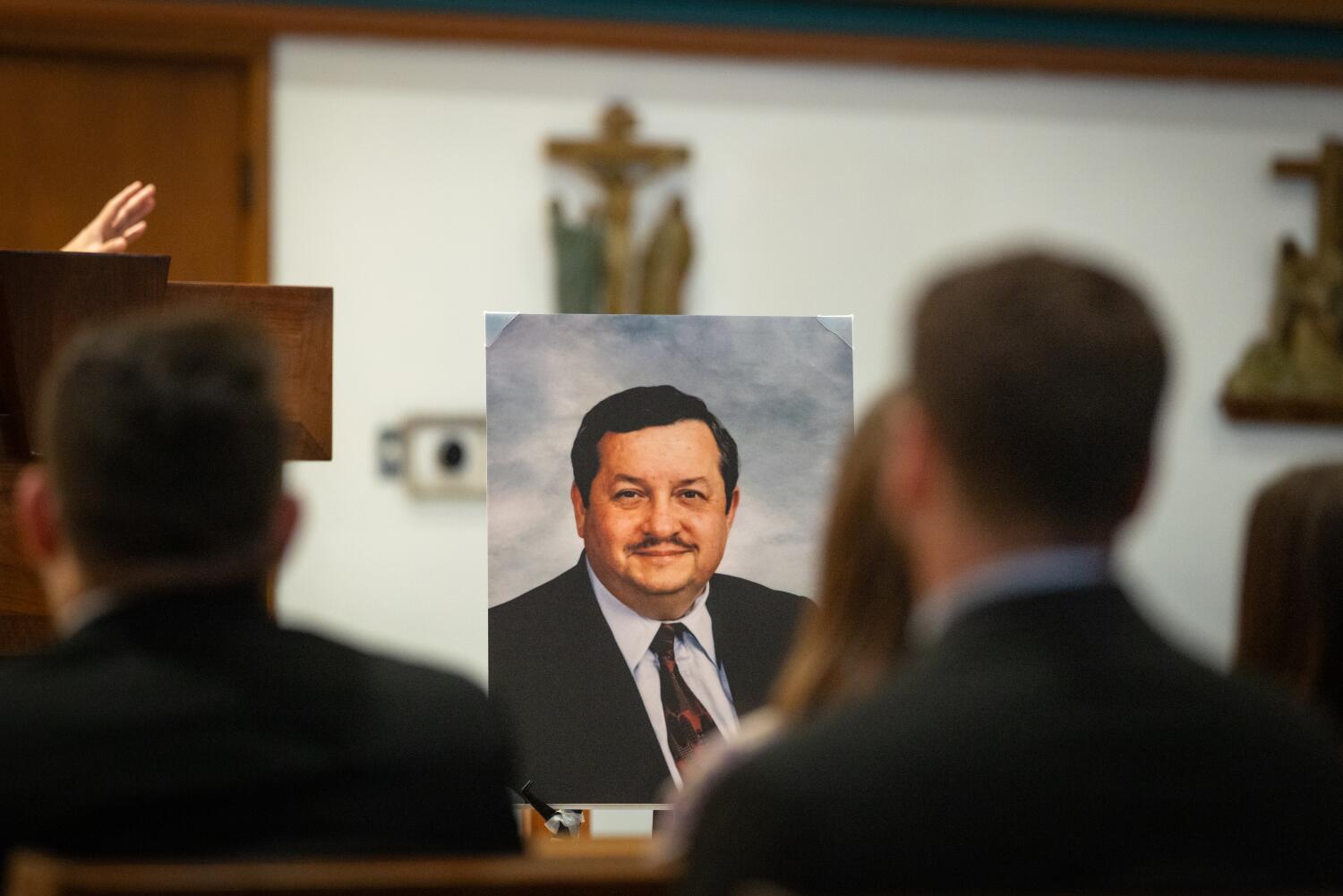 Source-feed image associated with Arellano: Saying farewell to O.C.'s fighter for 'los otros'