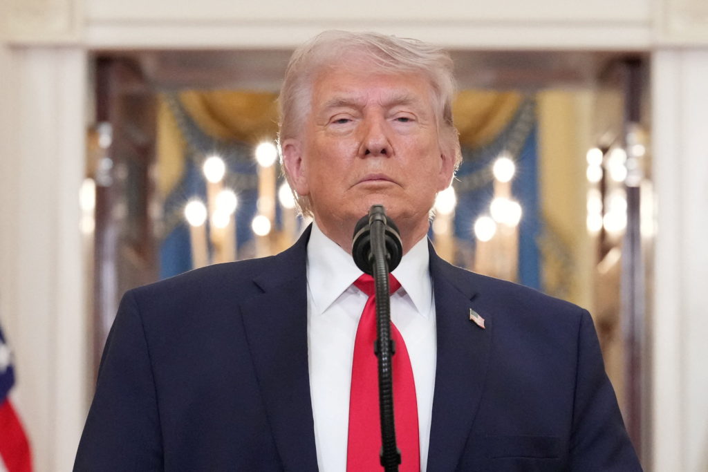 Source-feed image associated with WATCH LIVE: Trump to address nation from White House