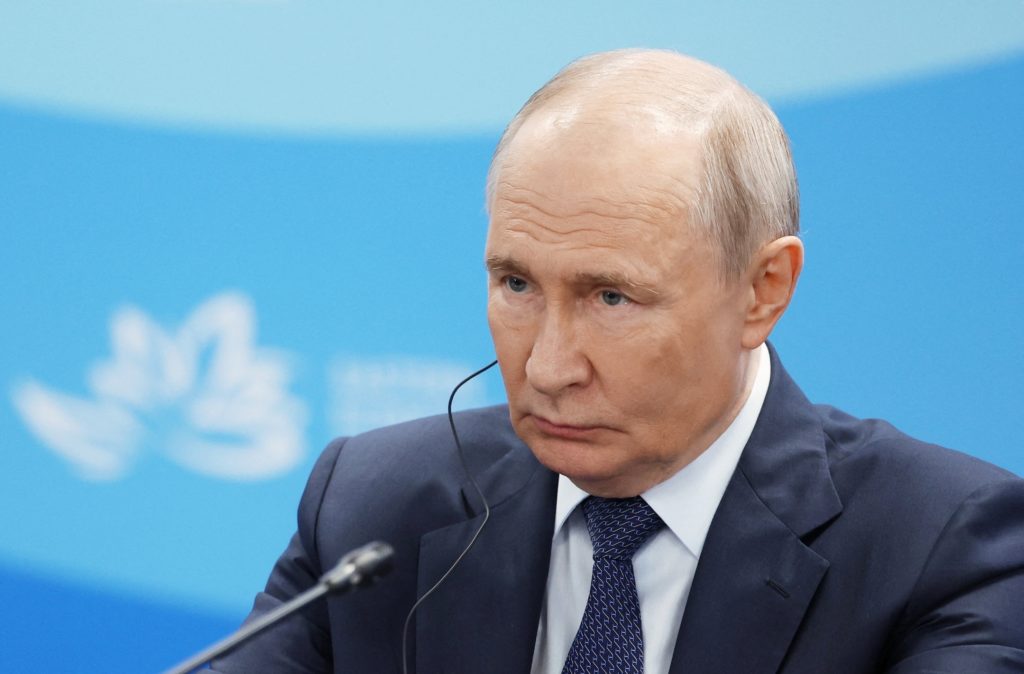 Source-feed image associated with Russia may force more men to fight in Ukraine as military faces heavy losses