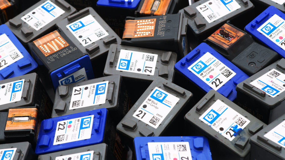 Source-feed image associated with HP fined 1.4 billion rupees for “cartelization” of ink cartridges, toner, PCs