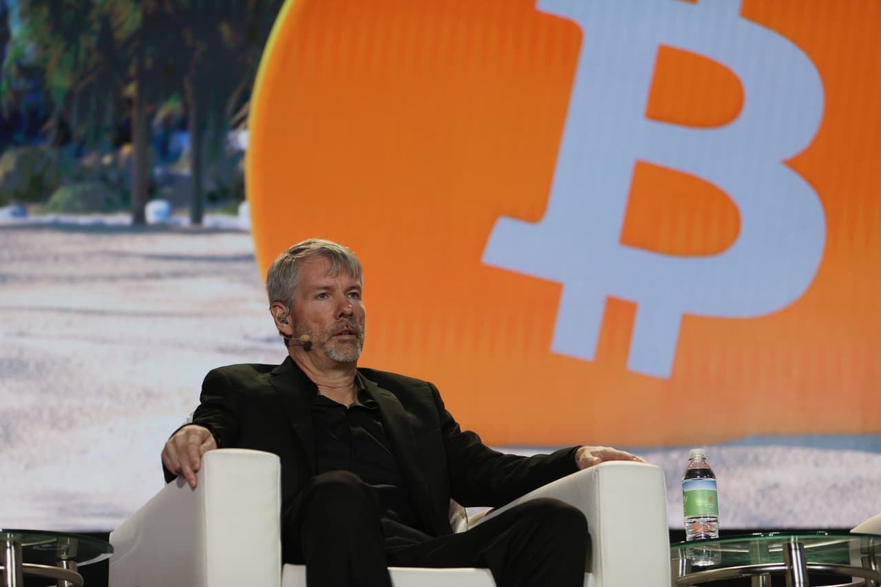 Source-feed image associated with Bye-bye, ‘HODL’: Strategy now has a plan to sell bitcoin to raise cash and buy its stock