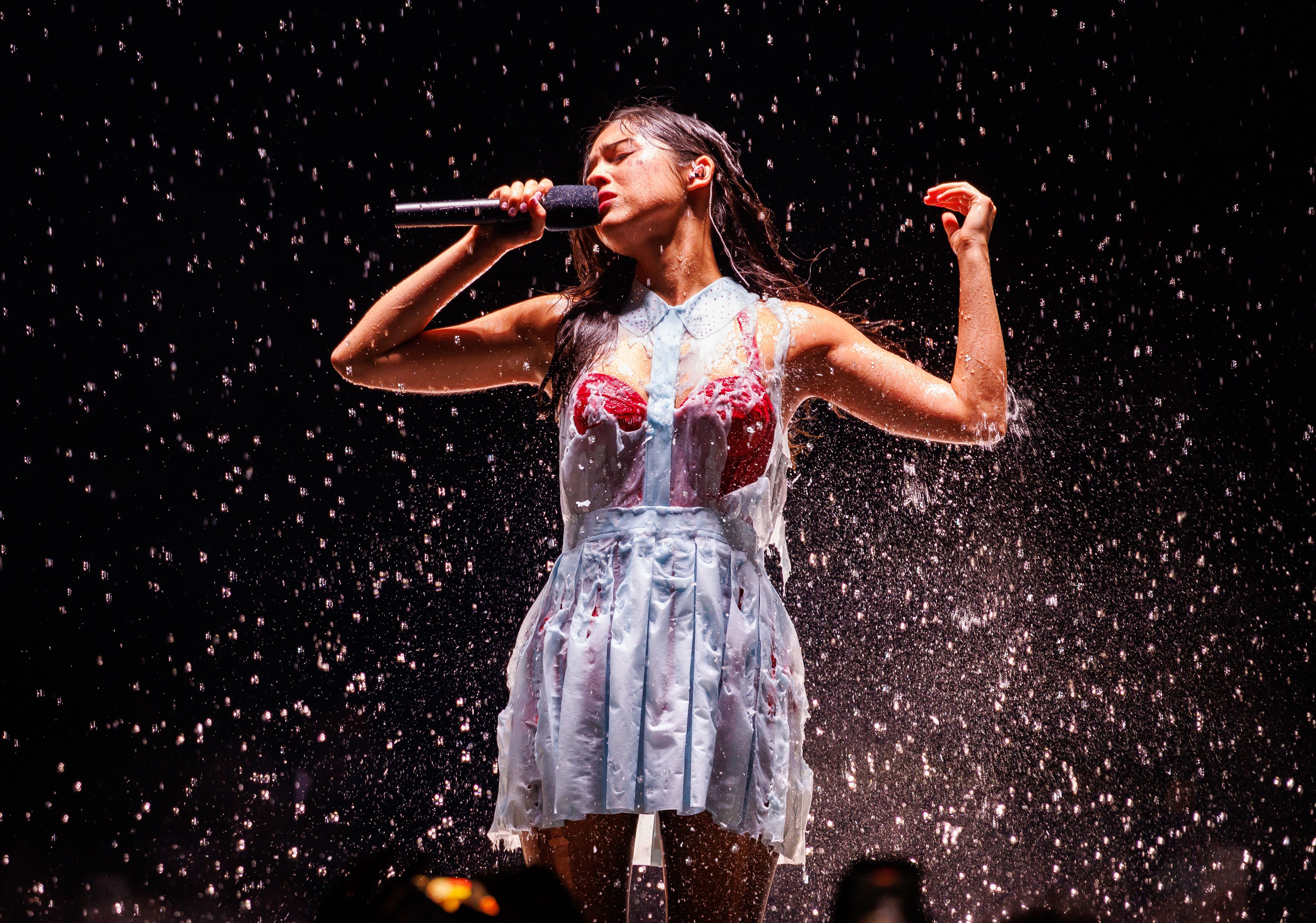 Image from linked report: Here’s What Went Down at Olivia Rodrigo’s Unraveled Tour Opener
