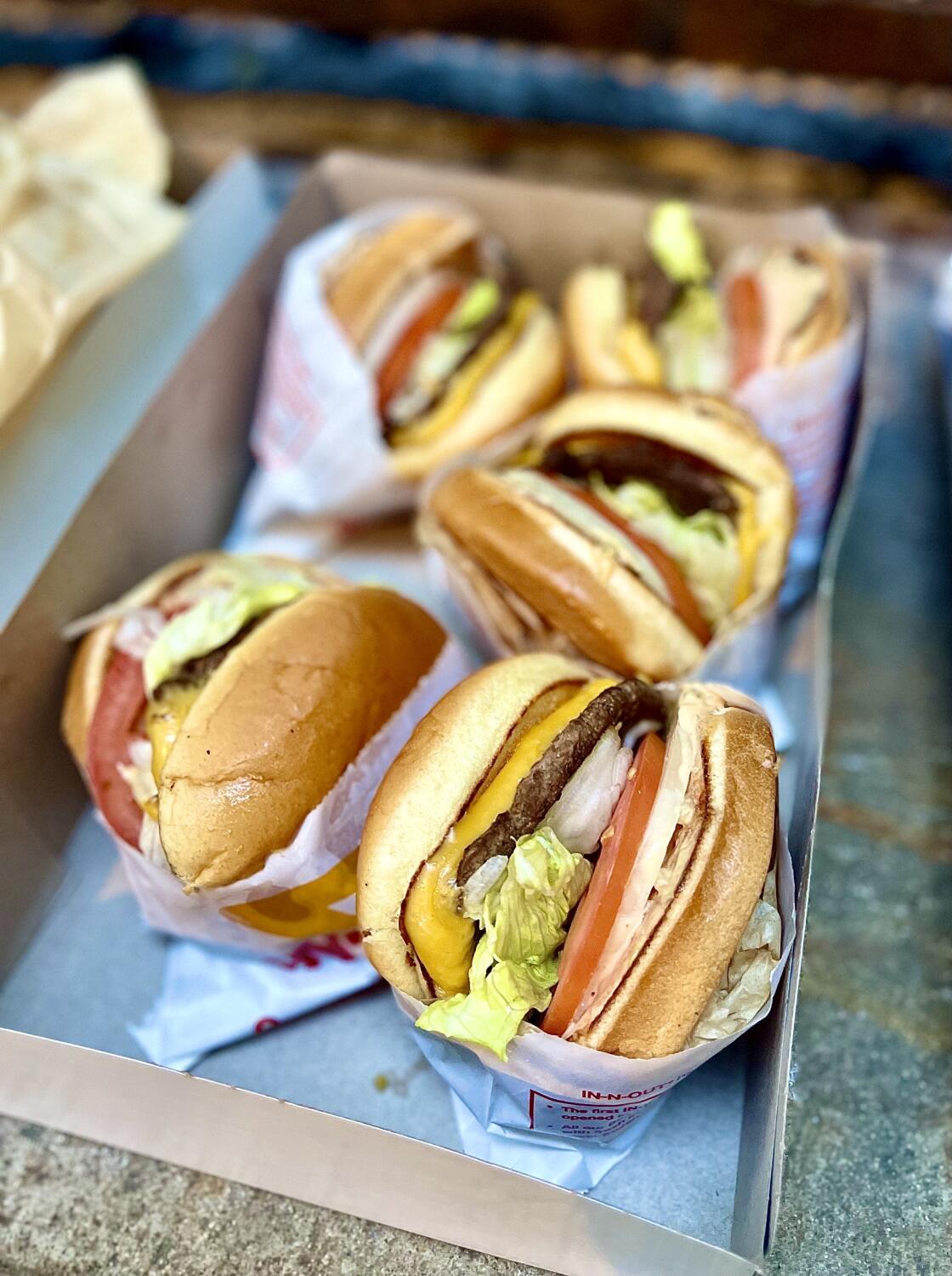 Source-feed image associated with Midwest burger chain targets California, taking on In-N-Out