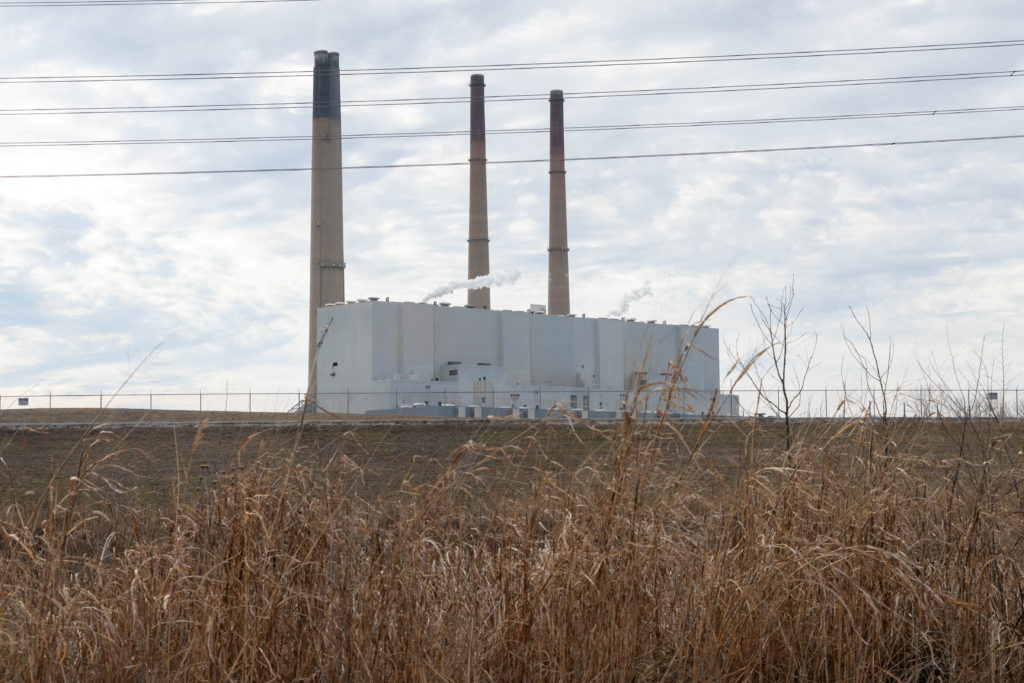 Source-feed image associated with WATCH LIVE: Trump expected to announce $700m investment in coal plants, exports