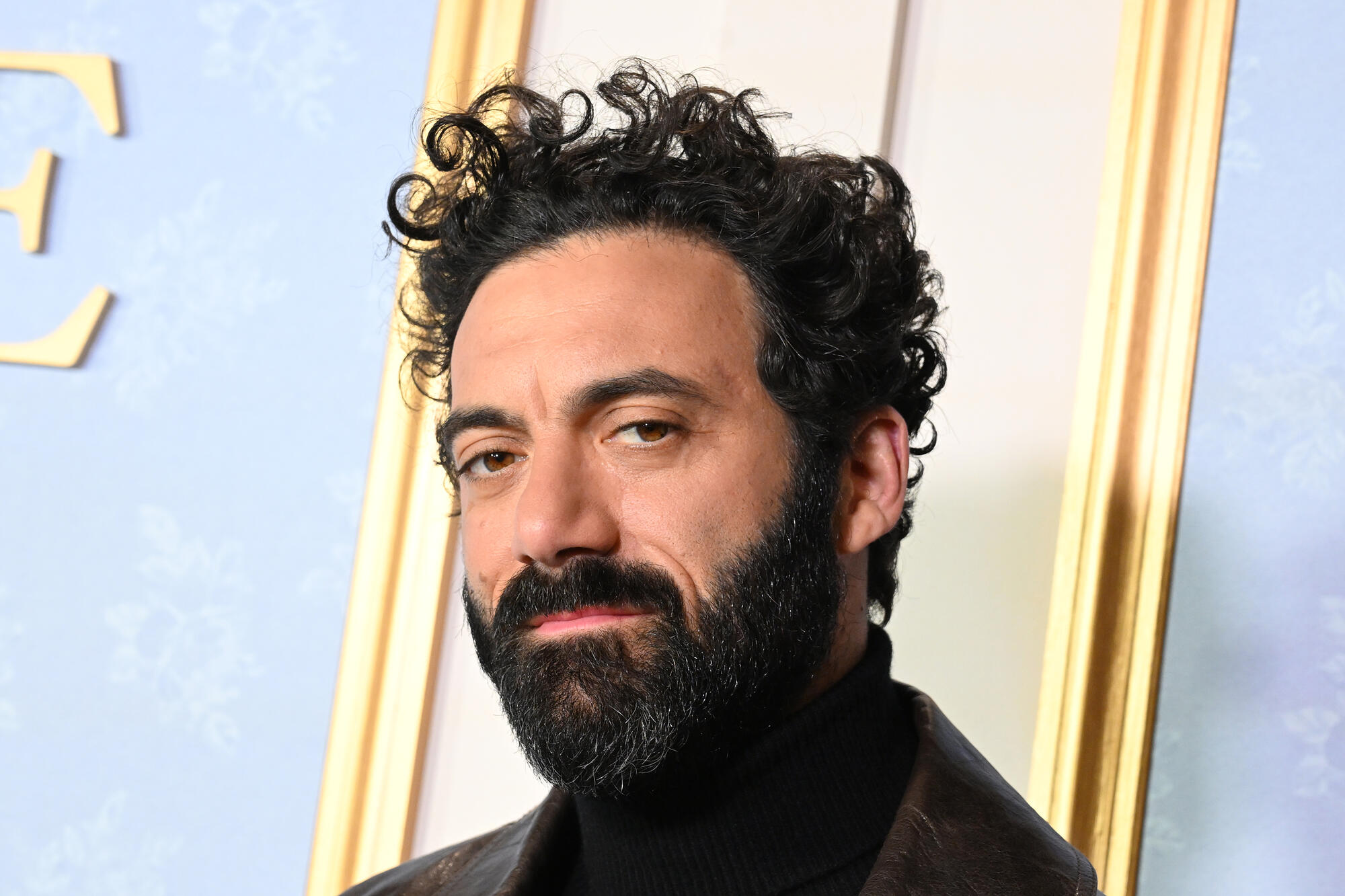 Source-feed image associated with Morgan Spector in Talks to Play Robert Langdon in Netflix Series From Carlton Cuse, Dan Brown