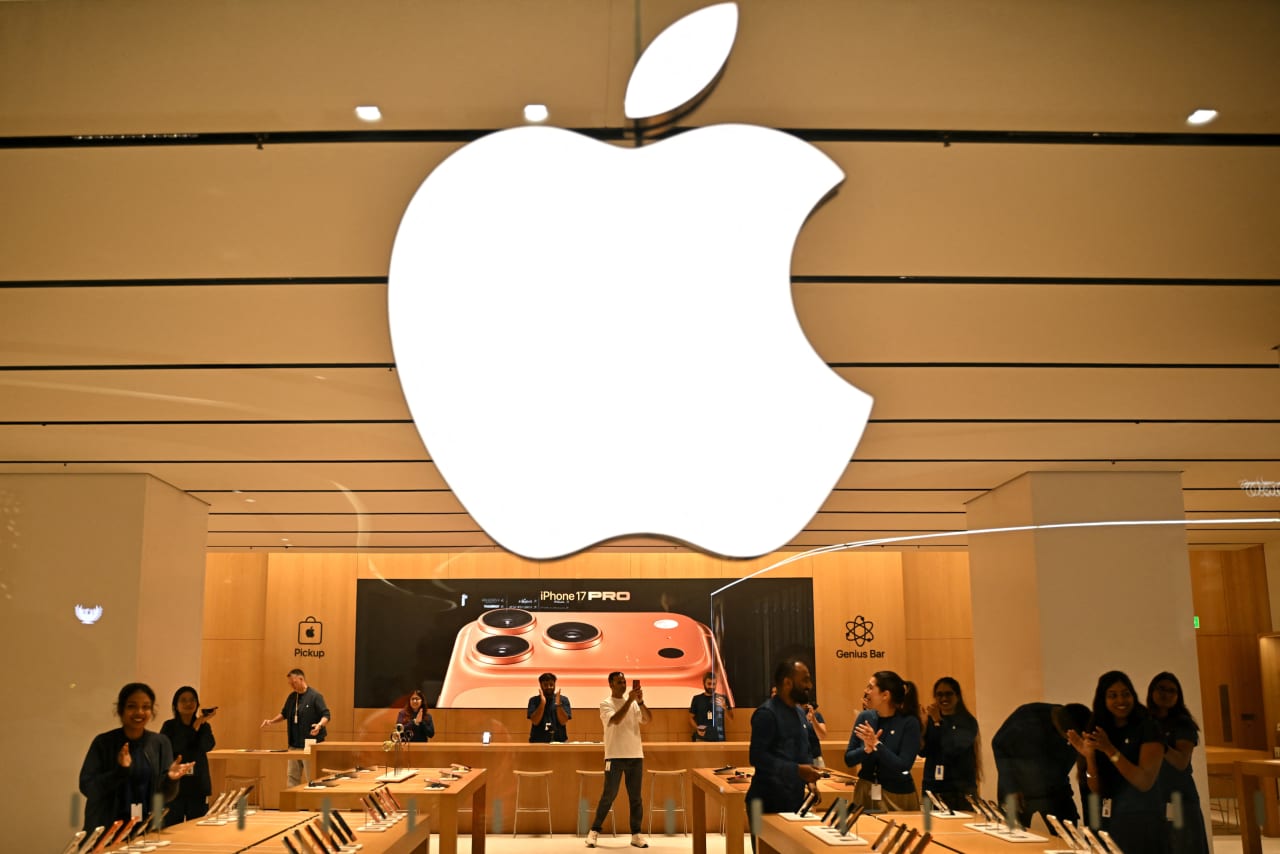 Source-feed image associated with Apple’s MacBooks and iPads are getting more expensive as the memory crunch deepens