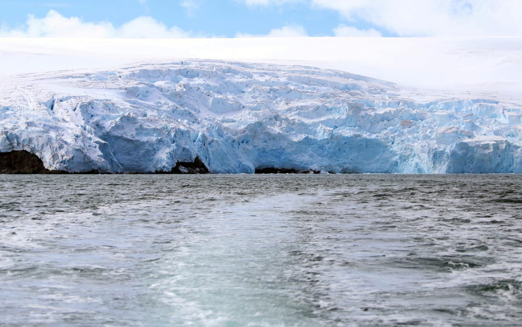 Source-feed image associated with Earth lost more than 12 trillion tons of ice from Greenland and Antarctica in 47 years, satellites show