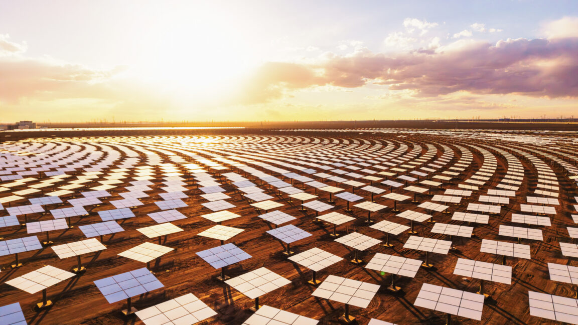 Source-feed image associated with US renewable boom passes key milestone in April