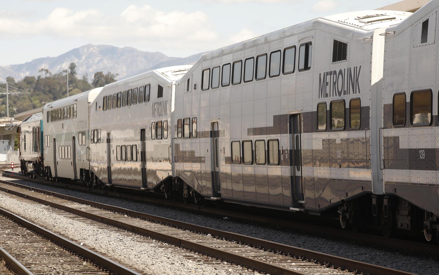 Source-feed image associated with Metrolink train breaks down in Anaheim Hills, stranding hundreds of passengers