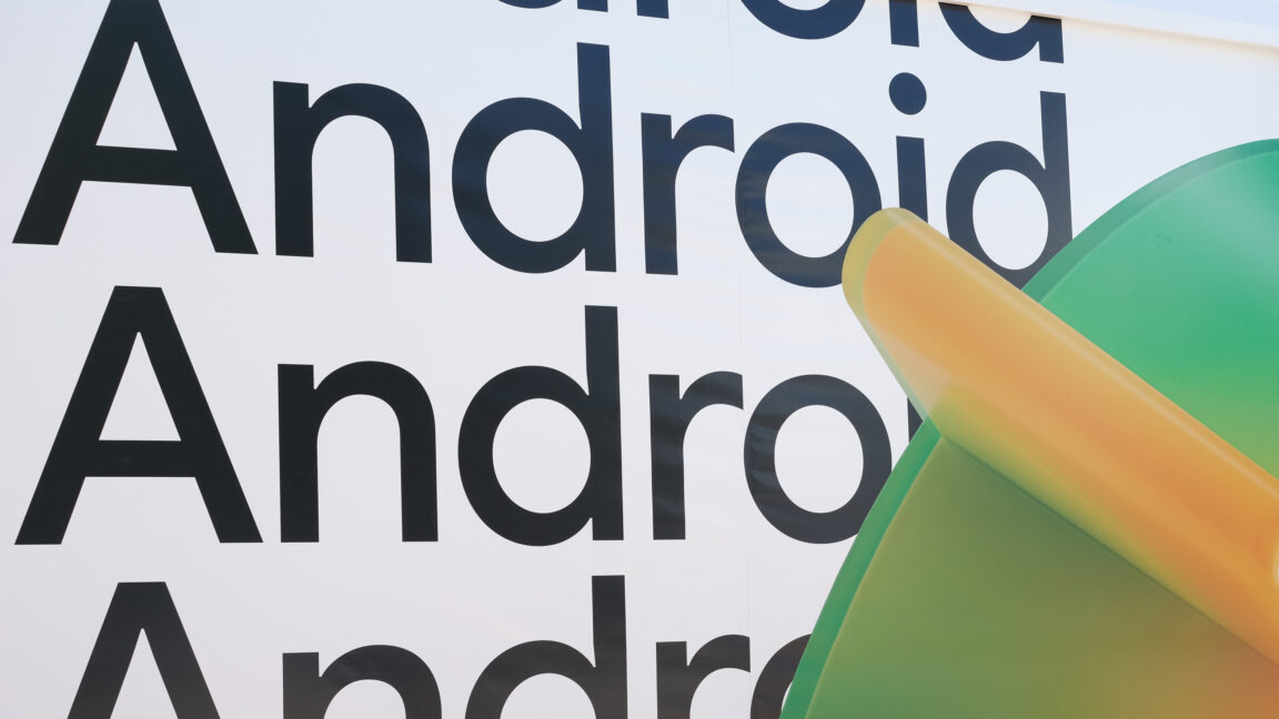 Source-feed image associated with New Android Drop adds remembered items in Find Hub, makes anti-nausea dots official