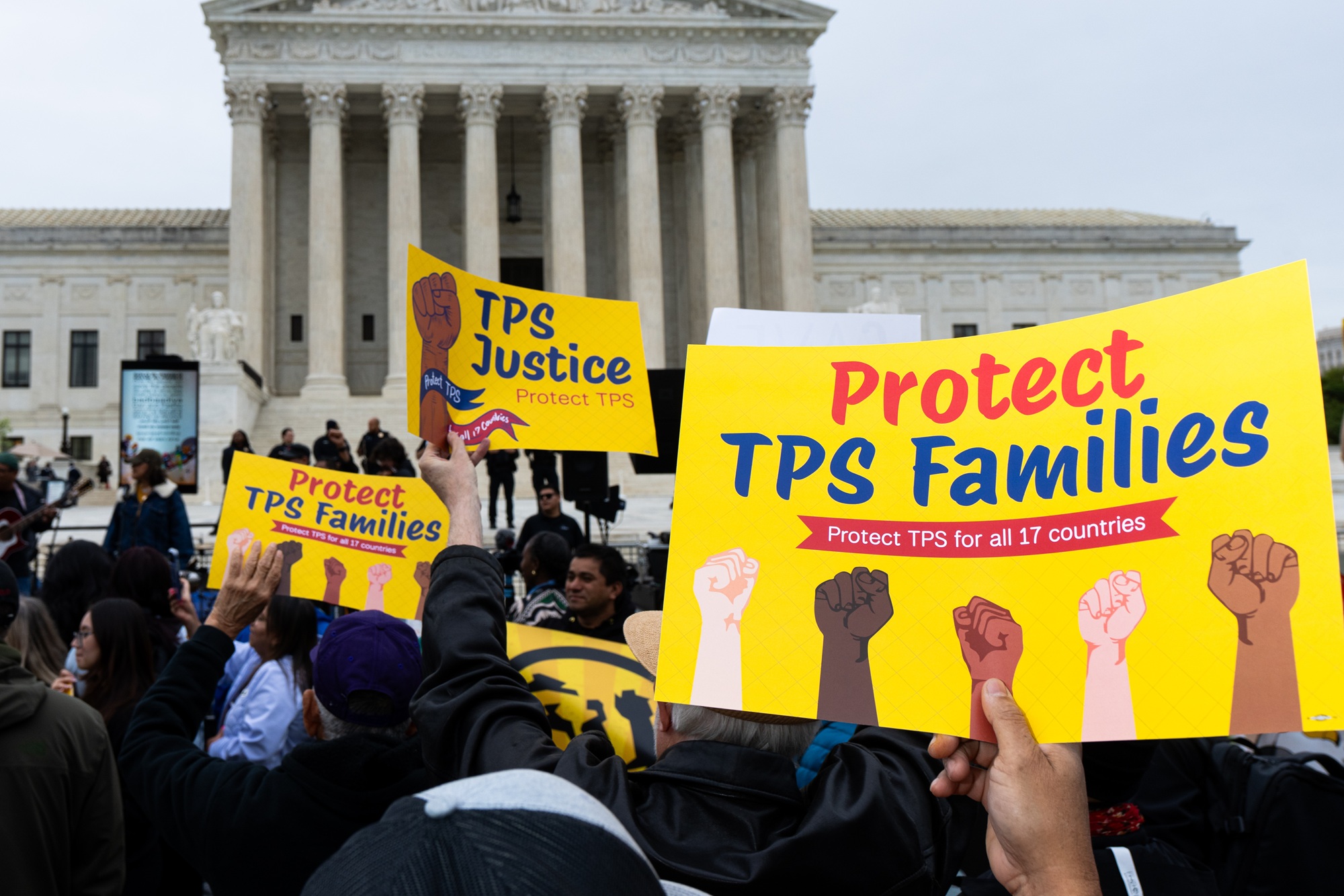 Source-feed image associated with Supreme Court Immigration Decision Leaves Thousands of Californians in Limbo
