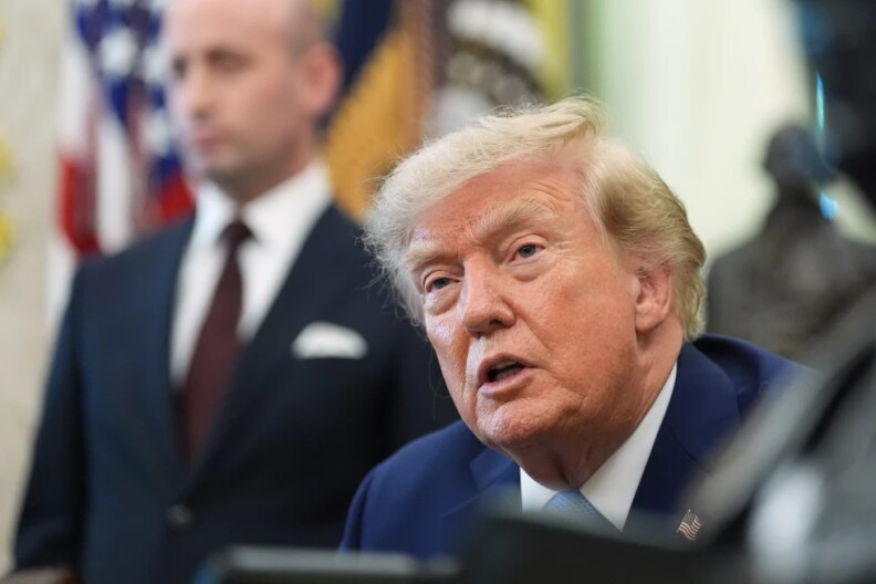Source-feed image associated with Trump signs 2 immigration actions to limit birthright citizenship and curb ‘birth tourism’
