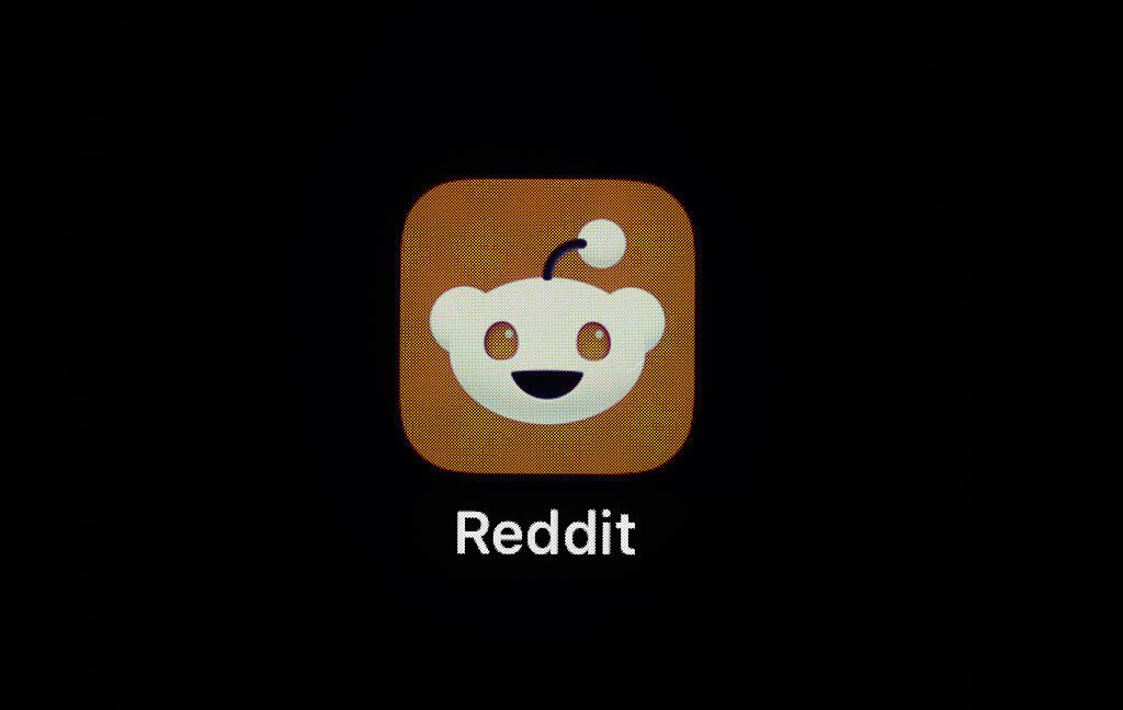 Source-feed image associated with Reddit keeps its strange DMCA fight over Google search results alive